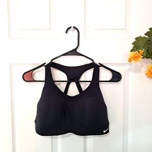 Nike sports bra medium
